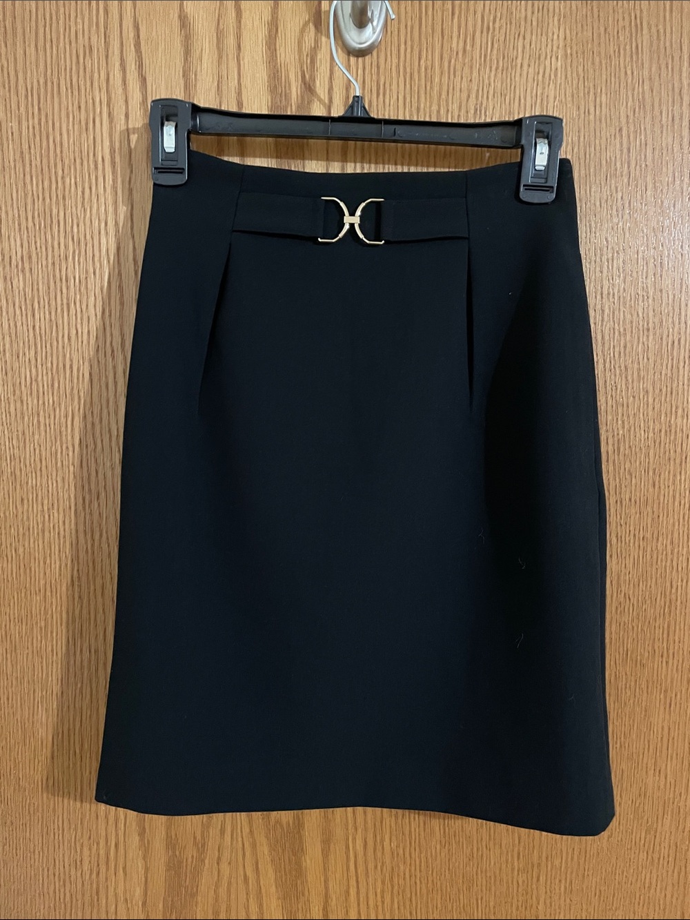 🌸SALE🌸H&M Black Pencil Skirt with Gold Accent